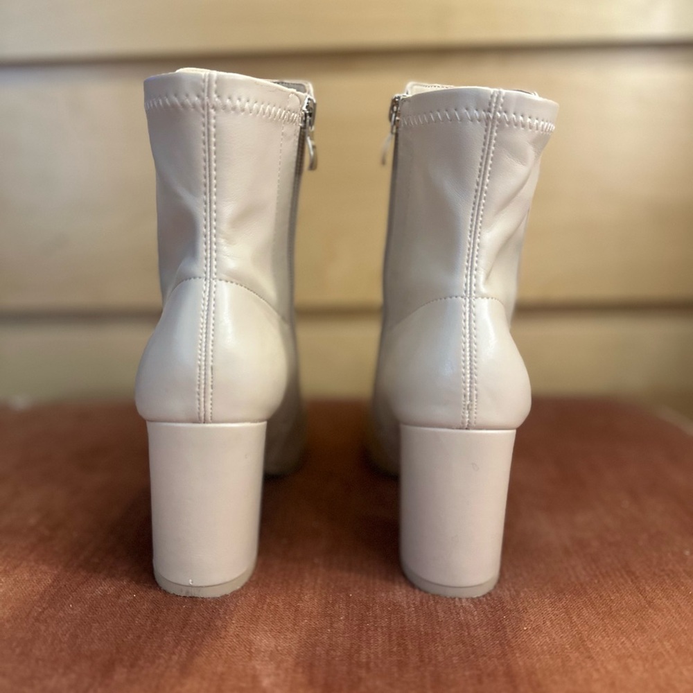 LIKE NEW Forever 21 Cream Block Heel Booties - Picture 4 of 7